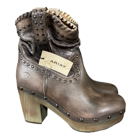 Ariat Shoes - Ariat Memphis Leather Studded Western Boots